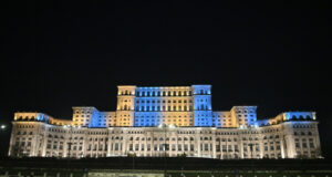 Аджерпрес: Сградата на румънския парламент ще бъде осветена в цветовете на украинското знаме по повод третата годишнина от руската инвазия