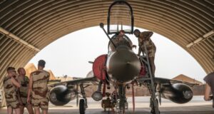 ДОПЪЛНЕНА
                                                                                                Първите френски изтребители „Мираж 2000“ вече са доставени на Украйна, съобщи френският министър на въоръжените сили