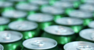 Датският производител на бира "Карлсберг" регистрира печалба през миналата година след загуба през 2023 г.