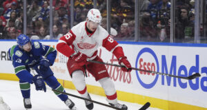 Договорът на новото попълнение на хокейния Ванкувър Маркус Петерсон е за шест години и на стойност 33 милиона долара