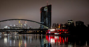 Европейските пазари закриха търговията с понижения на индексите