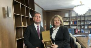 Здравеопазването, туризмът и образованието обсъдиха на среща председателят на парламента Наталия Киселова и кметът на Самоков Ангел Джоргов