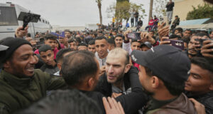 Израел ще освободи 369 палестински затворници утре в замяна на заложници, държани в ивицата Газа, съобщи неправителствена организация