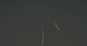 Израелски самолети са нанесли удари южно от Дамаск, съобщиха сирийската държавна телевизия и служители по сигурността