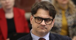 Има значително изоставане в организацията на домакинството на 47-ата сесия на Комитета за световно наследство на ЮНЕСКО, каза Мариан Бачев в отговор на депутата Ангел Янчев