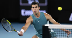 Карлос Алкарас, Стефанос Циципас и Андрей Рубльов достигнаха до четвъртфиналите на турнира по тенис в Ротердам