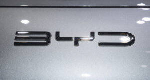 Китайският производител на електромобили Би Уай Ди се среща с италиански производители на авточасти за възможни доставки за заводите си в Унгария и Турция