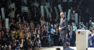 Коалицията на Шолц "най-накрая ще остане историята", изрази увереност Мерц