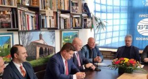 Комисията по политиките за българите извън страната може да бъде трибуна за дискутиране и решаване на проблемите на българските общности, каза Стоян Таслаков