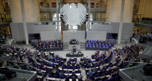 Лидерите на четирите водещи германски партии ще участват в телевизионни дебати