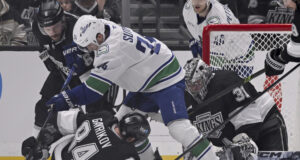 Лидерът в НХЛ Уинипег Джетс регистрира клубен рекорд 11 поредни победи и остава недостижим на върха