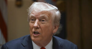 На 4 март влизат в сила митата върху вноса в САЩ от Канада и Мексико, обяви Тръмп