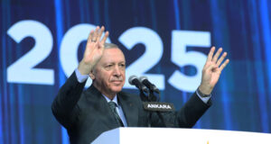 На конгреса на партията си турският президент Ердоган призова за национално единство и политическа стабилност