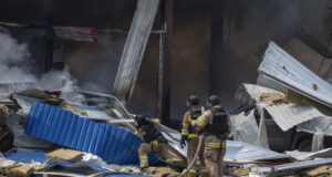 Най-малко петима души бяха убити при руски атаки в украинския град Костантиновка