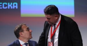 ОБНОВЕНА Атанас Зафиров и Борислав Гуцанов отиват на балотаж за председател на БСП