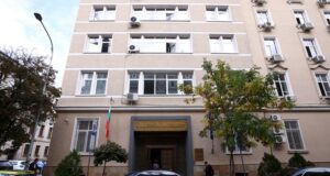 ОБНОВЕНА Бюджетен дефицит между 2,2 и 3 на сто от БВП с низходяща тенденция предвижда МФ за всяка от годините в периода 2025-2028 г.