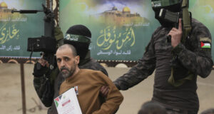 ОБНОВЕНА
                                                                                                Групировките в ивицата Газа съобщиха имената на тримата заложници, които ще освободят в събота