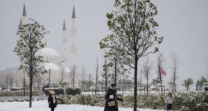 От МВнР препоръчват на българите да отложат планираните пътувания до Истанбул заради очакваните обилни снеговалежи