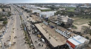 "Хамас" предаде тримата израелски заложници на Червения кръст в ивицата Газа