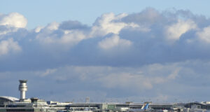 Пострадалите при авиокатастрофата в Торонто са 18, съобщиха властите