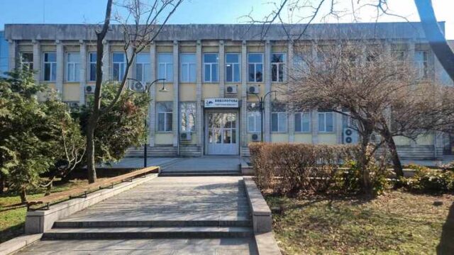 Регионалната библиотека „Партений Павлович“ в Силистра днес издава безплатни читателски карти