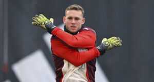 Резервният страж на Байерн Перец поднови тренировки след контузия