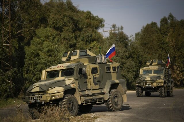 Руски военен конвой край сирийския средиземноморски град Тартус