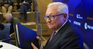 Русия казва, че прекратяването на бойните действия без дългосрочно мирно уреждане в Украйна е неприемливо