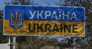 Силни експлозии се чуха в Одеса, градът е атакуван с балистични ракети, съобщи кметът на града