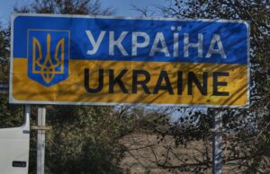 Силни експлозии се чуха в Одеса, градът е атакуван с балистични ракети, съобщи кметът на града
