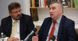 Трансгранична конференция по проект „Европа на Балканите: Заедно чрез знание“ в Скопие
                                                                                                В УНСС се обучават 112 бакалаври и двама магистри от Република Северна Македония, съобщи ректорът на университета Димитър Димитров