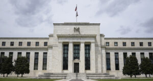 УФР очаква спад на инфлацията преди да пристъпи към ново понижение на лихвите, сочат протоколите от последното заседание на банката