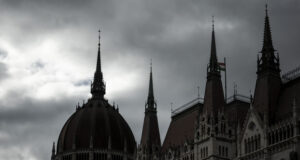 Унгария иска осем души да бъдат извадени от списъка със санкции на ЕС срещу Русия