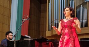 Фестивалът "Зимни музикални вечери - проф. Иван Спасов" е много класен форум, каза Валентина Корчакова, солист от Националния музикален театър в София