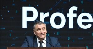 Форумът "Професии на бъдещето: Как изкуственият интелект променя кариерата, образованието и бизнеса" се състоя в УНСС