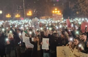 Хиляди протестираха в Скопие с искане за справедливо наказание за пиян и дрогиран 20-годишен младеж, прегазил момиче на пешеходна пътека