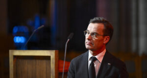 Швеция преживя "най-голямото масово убийство" в историята си, каза премиерът Улф Кристершон