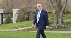 РАЗШИРЕНА 
                                                                                                Тръмп и новият канадски премиер разговаряха по телефона; Карни заяви, че Канада ще наложи ответни мита на САЩ