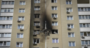 АКТУАЛИЗИРАНА
                                                                                                Най-малко седем души са загинали при руската масова атака с дронове срещу Украйна тази нощ, заявиха украинските власти