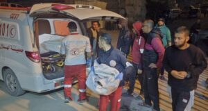 АКТУАЛИЗИРАНА
                                                                                                При израелски удари в Газа бяха убити най-малко 200 души, заявиха палестинските здравни власти