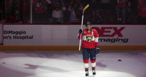 Александър Барков отбеляза два гола и Флорида спря победната серия на Тампа Бей в НХЛ