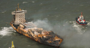 Британската полиция повдигна обвинения на руски капитан, замесен в катастрофа с американски танкер