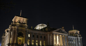 Бюджетната комисия на Бундестага одобри плановете на Германия за огромни заеми