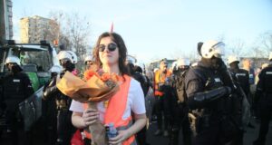 В международния ден на жената в Сърбия продължават протестите заради трагедията в Нови Сад