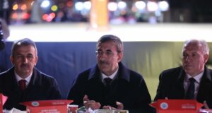 Вицепрезидентът на Турция Йълмаз присъства на ифтар с участието на 5000 души в Одрин