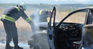 Временно е ограничено движението по активната лента при 54-ти км на АМ "Тракия" в посока София поради горящ автомобил, съобщиха от АПИ