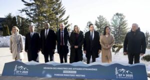 Г-7 предупреди Русия за нови санкции, ако не бъде сключено примирие с Украйна