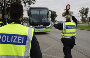 Германия отчита спад с 43 процента на първоначалните молби за убежище в първите два месеца на годината