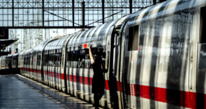 "Дойче бан" продава на търг стотици забравени велосипеди