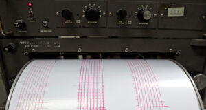 Земетресения разлюляха Южно Мексико и Южна Италия